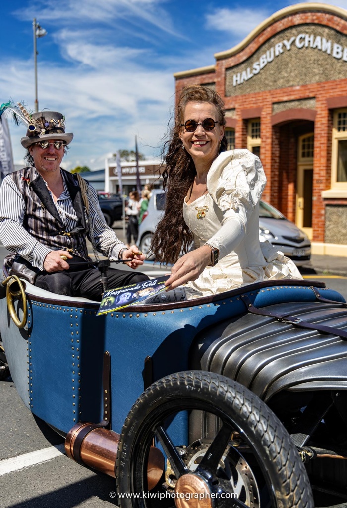 Steampunk Thames 2024 - Funky car